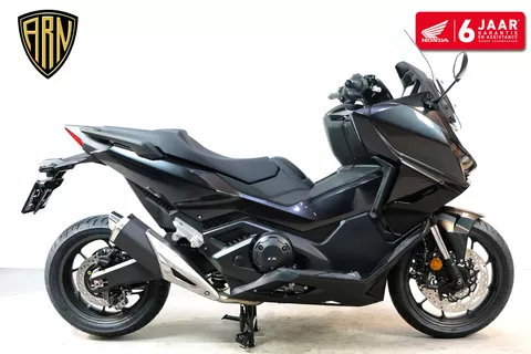 Honda Forza NSS 750