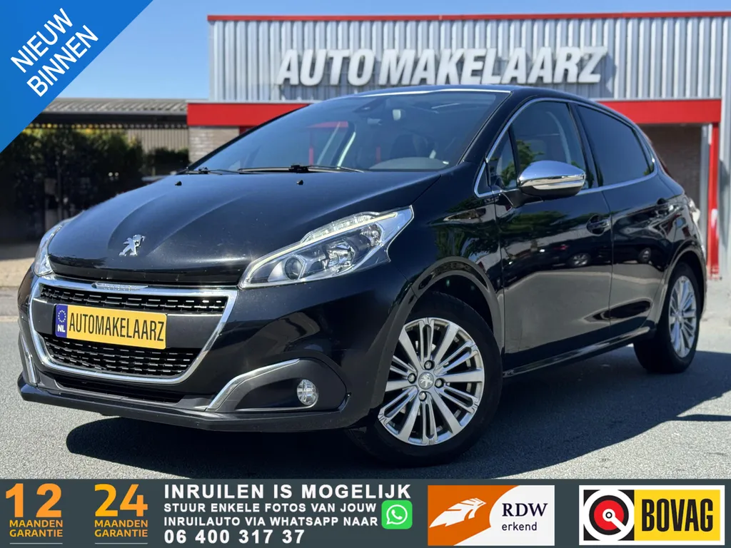 Peugeot 208 1.2 Puretech Allure NAVI PANO SFEER CARPLAY
