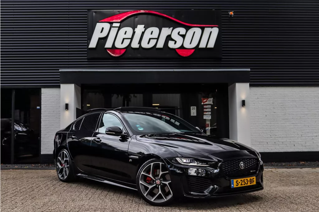 Jaguar XE 2.0 P250 R-Dynamic HSE PANO LEDER CAMERA VIRTUAL