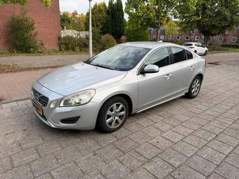 Volvo S60 1.6 T4F Summum Automaat Leder Cruise Trekhaak