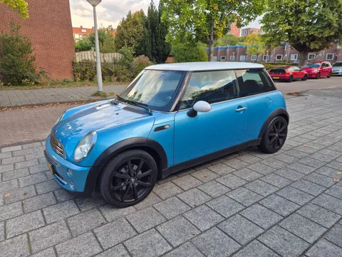 Mini 3-Deurs 1.6 Cooper Pepper Saint Tropez Edition