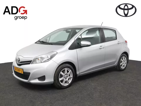 Toyota Yaris 1.3 VVT-i Aspiration | Climate Control | Achteruitrijcamera | Trekhaak | Lichtmetalen velgen |