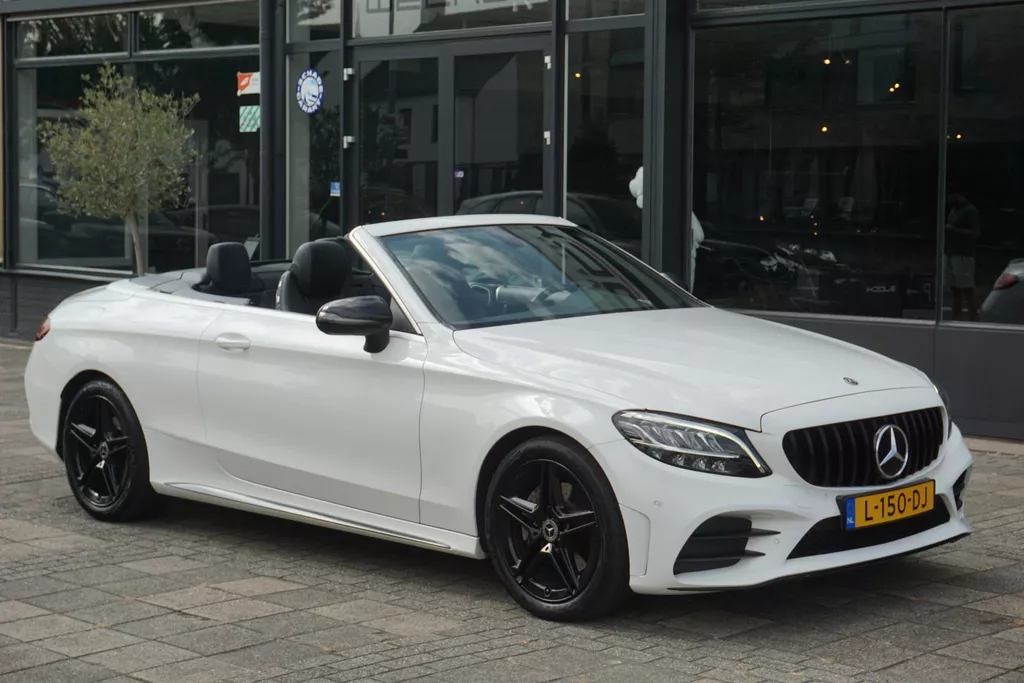 Mercedes-Benz C-klasse Cabrio 200 Premium Pack AMG | Airscarf