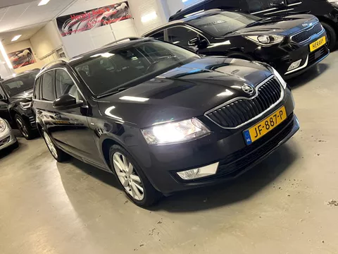 Skoda Octavia Combi 1.6 TDI Combi Navi Clima Bj-16
