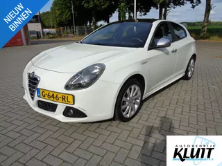 Alfa Romeo Giulietta 1.4 T Distinctive Panorama-dak 170PK Automaat