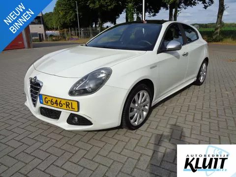 Alfa Romeo Giulietta 1.4 T Distinctive Panorama-dak 170PK Automaat
