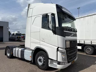 Volvo FH 460 I parc cool / TUV April 2026 / 2x Tank, 80 tyres. Nice