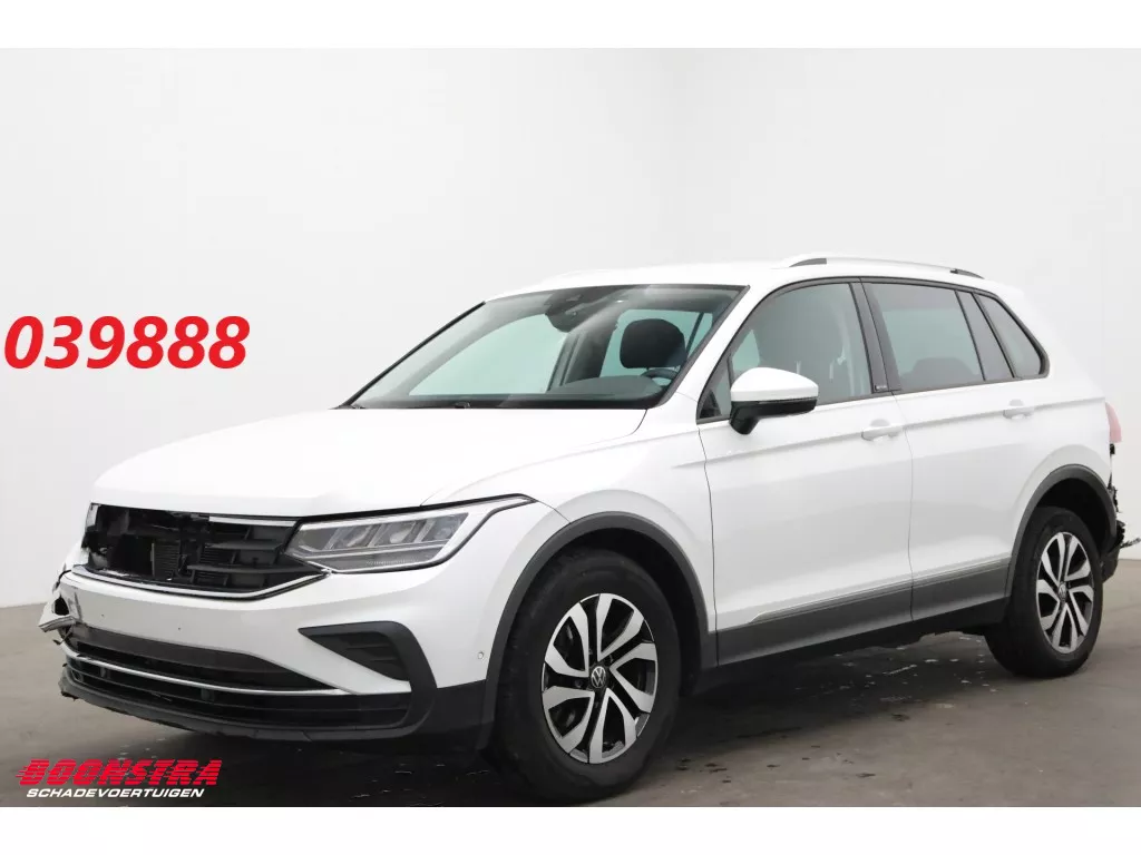Volkswagen Tiguan 1.5 TSI DSG Life LED ACC Navi Clima Camera LRHZ SHZ