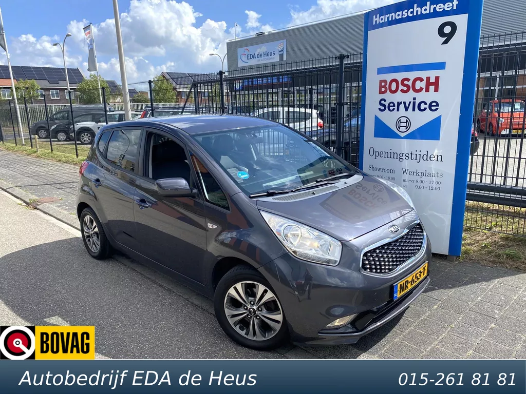 Kia Venga 1.4 CVVT DynamicPLusLine met o.a. navigatie, camera, pdc, armsteun, etc.