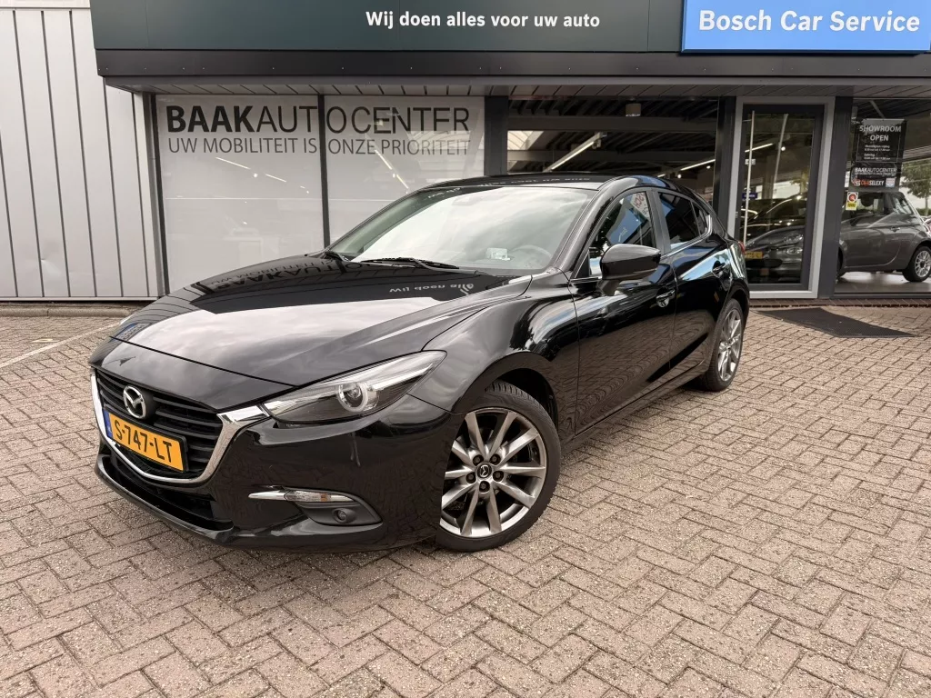 Mazda 3 2.0 S.A. 120 SkyLease + | camera | Automaat