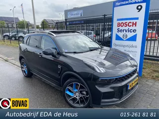 Lynk &amp; Co 01 1.5 PHEV 261pk met o.a. panoramadak, 360 graden camera, navigatie met CarPlay, stoelverwarming, etc.