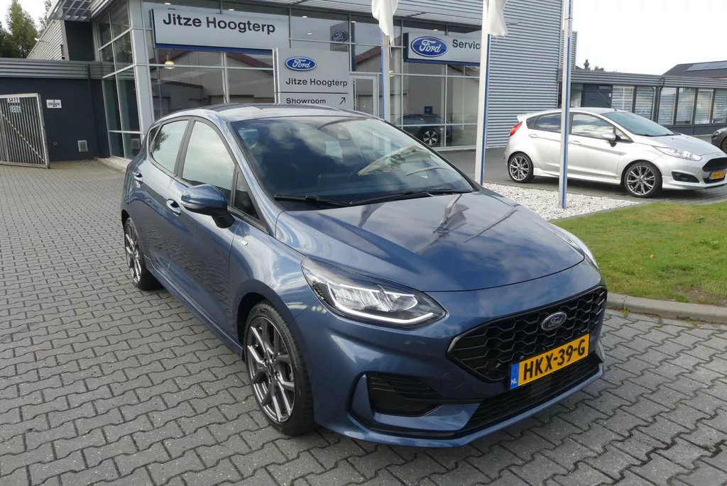 Ford Fiesta 1.0 EcoBoost Hybrid ST-Line CRUISE CONTROL, CLIMA, APPLE CARPLAY, WINTER PACK, PDC, 38.223KM