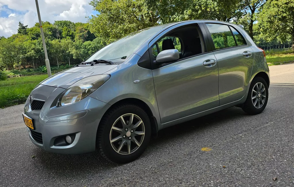 Toyota Yaris 1.3 VVTi 6 BAK Airco Rijdt perfect keurige auto