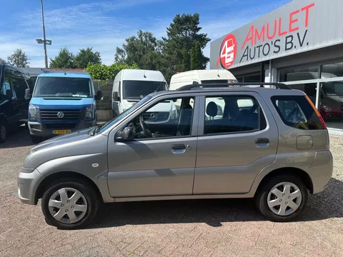Subaru Justy 4WD,AIRCO,1.3-16V,69kw/94pk: 2295,-