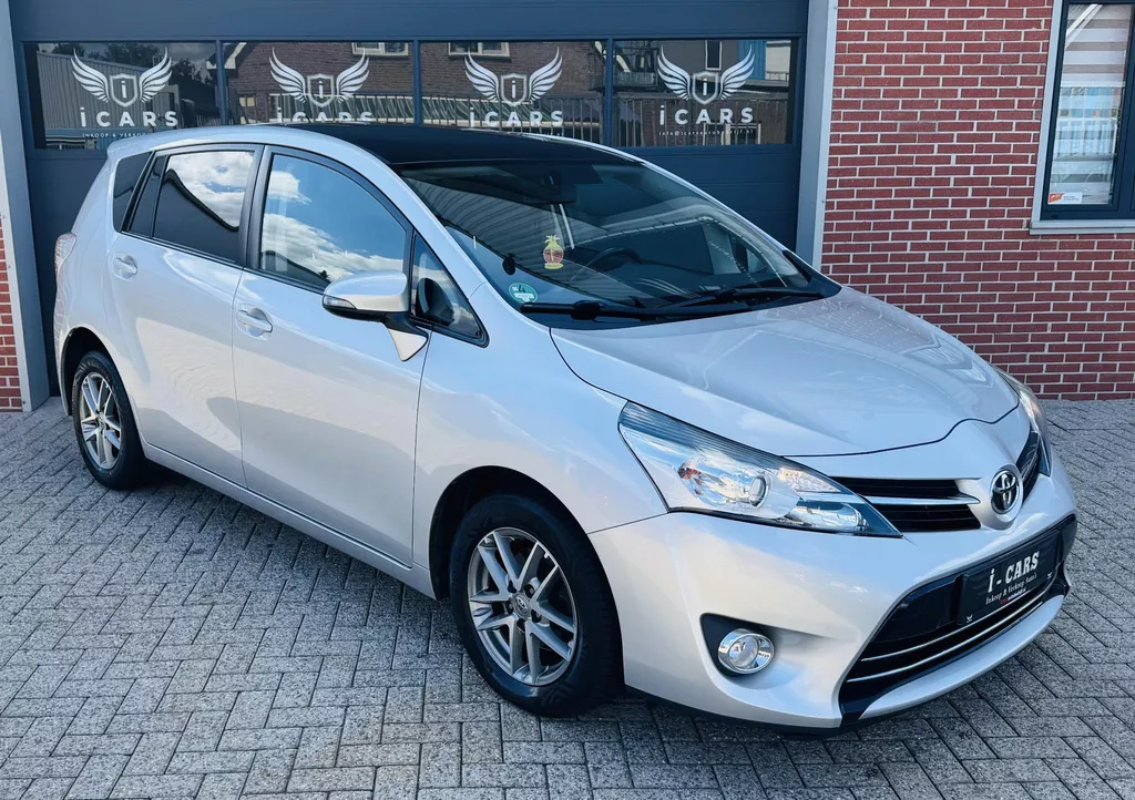 Toyota Verso 1.8 VVT-i SkyView Edition Panorama/NAVI/Camera