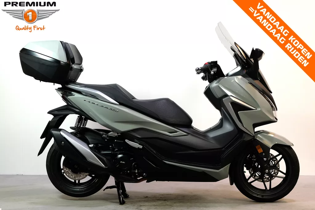 Honda Forza 350