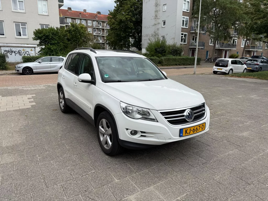 Volkswagen Tiguan 1.4 TSI Sport&amp;Style 4Motion Leer