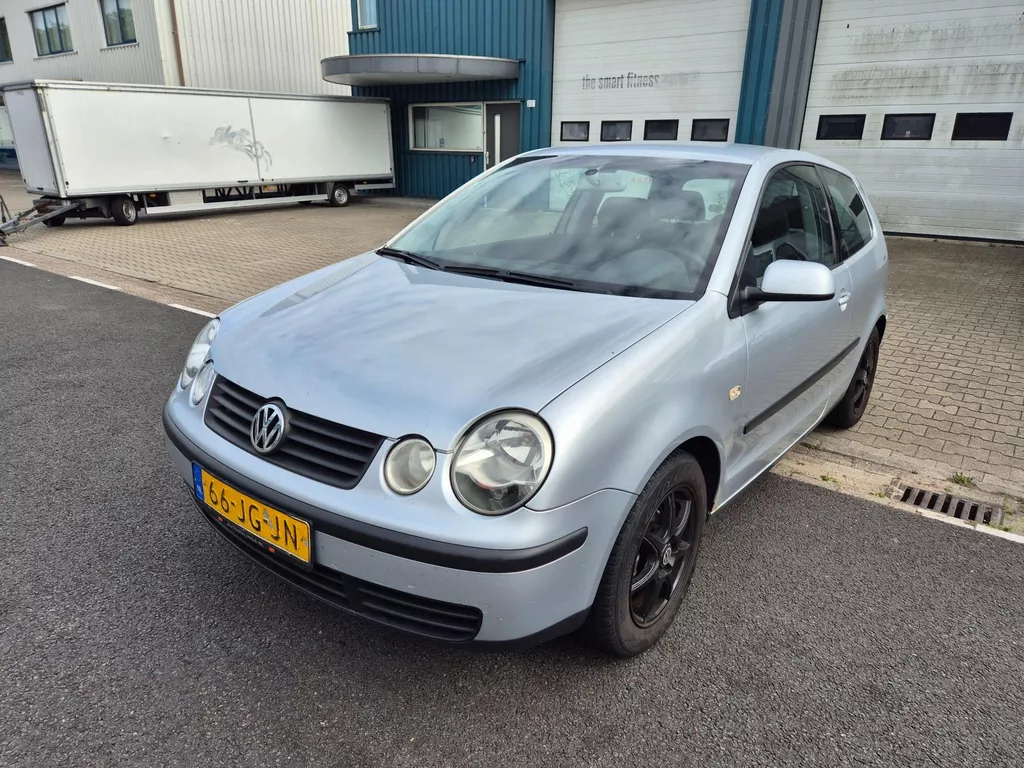 Volkswagen Polo 1.4-16V Comfortline Apk 01-26