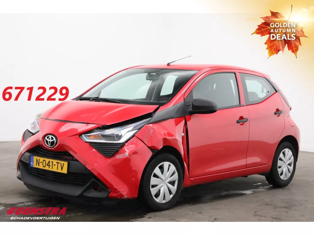Toyota Aygo 1.0 VVT-i x-fun Airco Cruise 30.847 km!