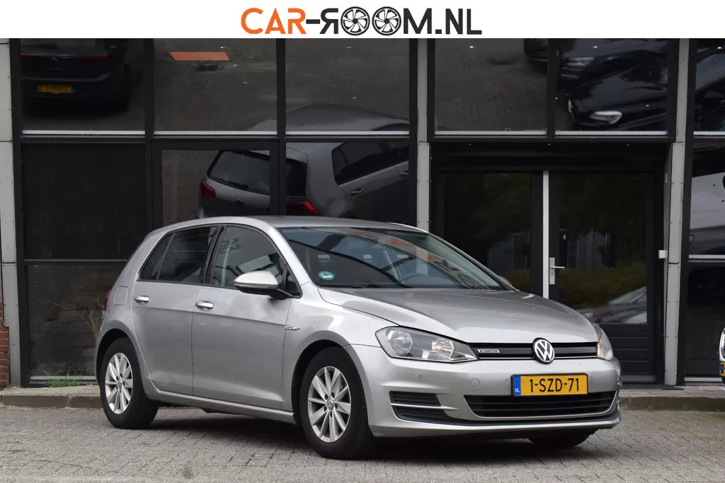 Volkswagen Golf 1.6 TDI Comfortline BlueMotion Cruise Navi Carplay