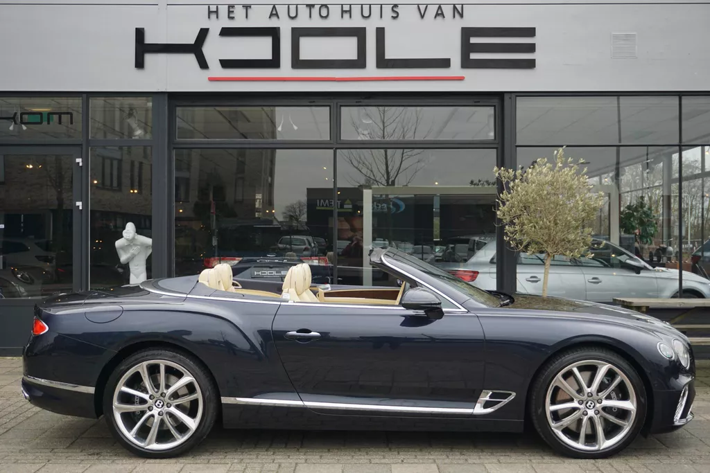 Bentley Continental GTC 4.0 V8 Mulliner