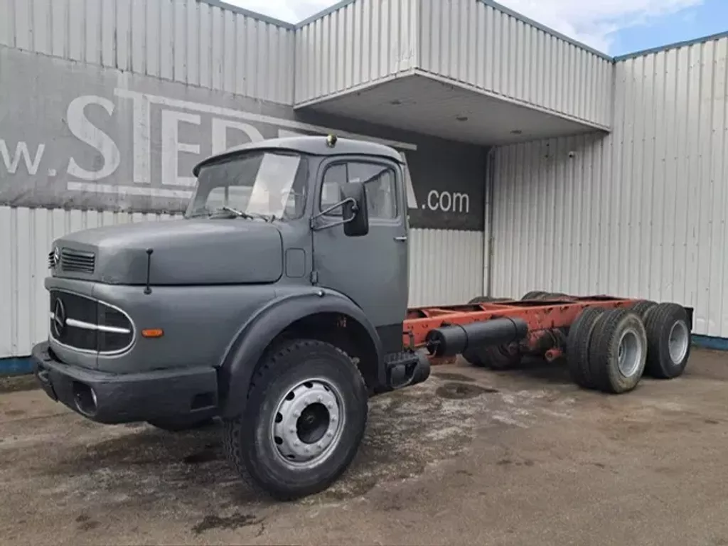 Mercedes-Benz LK 2624 , 6x4 , Manual , Spring suspension