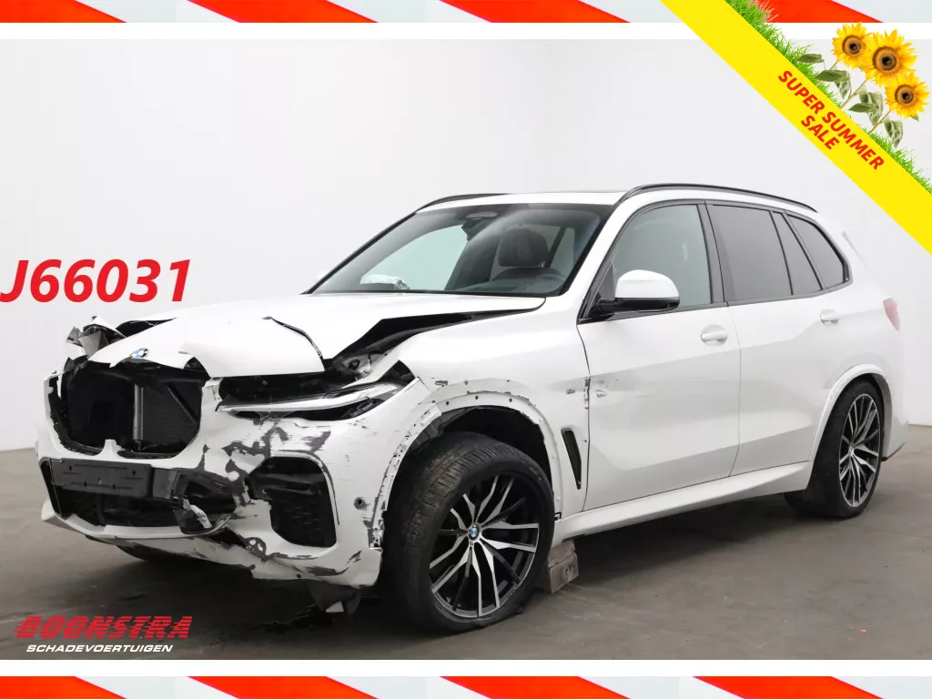 BMW X5 xDrive30d M-Sport Pano Memory HUD ACC H/K Lucht 360&deg;