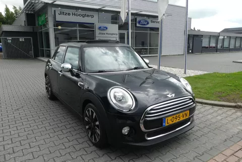MINI Mini 1.5 Cooper Chili CLIMA, NAVI, PDC, SCHUIF/KANTELDAK, STOELVERWARMING, VOORRUITVERWARMING, 137.689KM