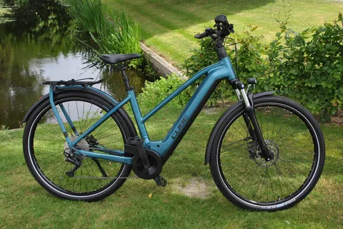 Cube  Kathmandu One Framemaat 50 cm 750 WH accu