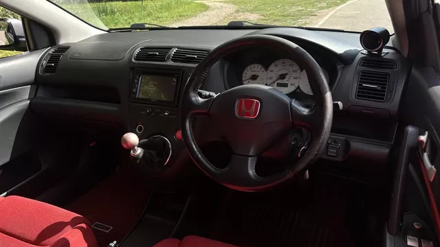 2004 Honda Civic JDM car for sale — photo 24 of 25