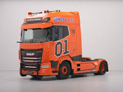 DAF XG+ 530 FT SHOWTRUCK FULL AIR PTO PREP SPEAKERS B3 ALARM ''GENERAL LEE''