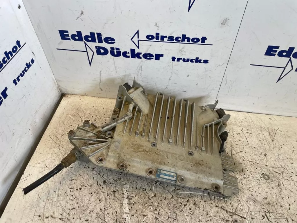 MAN 81.32690-9064 GEARBOX ACTUATOR UPPER PART