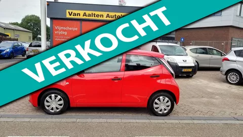 Toyota Aygo 1.0 VVT-i x-fun prijs is incl nieuwe apk, afleverings beurt incl filters en bovag garantie
