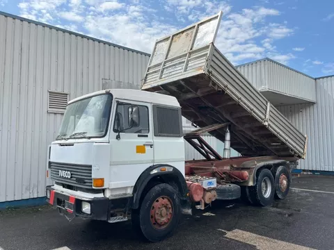 Iveco Turbostar 190-38 , 6x2 , V8 Watercooling , 3 Way Tipper , Spring Suspension , Manual