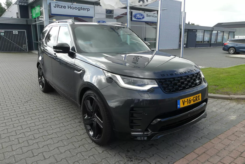 Land Rover Discovery 3.0 D300 Dynamic HSE DIESEL HYBRIDE ,BPM VRIJ, COMMERCIAL.TREKHAAK.ACC.STANDKACHEL.MERIDIAN.PANORAMADAK.22 INCH GLOSS BLACK  MET ZWART DAK !!!!!
