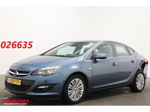 Opel Astra 1.4 Turbo Aut. Design Ed. Bluetooth Clima Cruise PDC AHK
