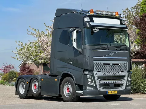 Volvo FH 16 750!!6x2!!ONLY 318TKM!!