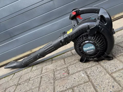 Makita BENZINE BLADBLAZER BHX2501