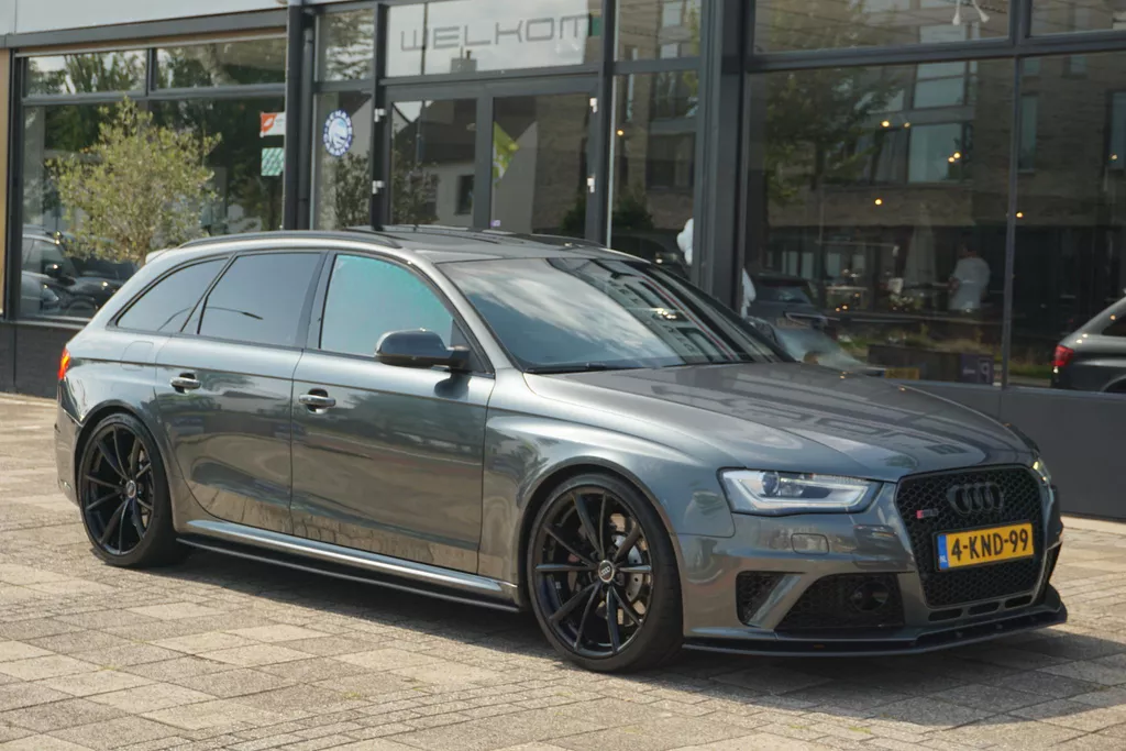 Audi RS4 Avant 4.2 FSI a4 quattro | Akrapovic | Apple Carplay | B&amp;O | Pano