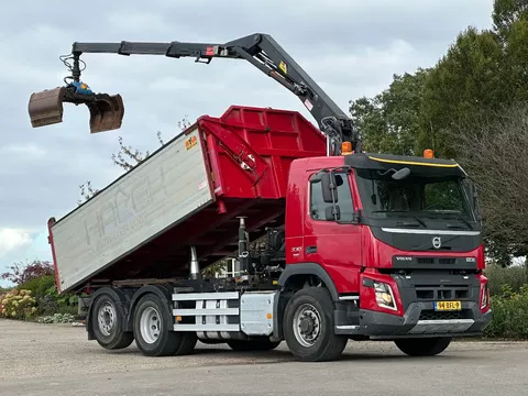 Volvo FMX 330 EURO6!!6X4!!VOORAS AANGEDREVEN!!Z-Kraan/KIPPER!!