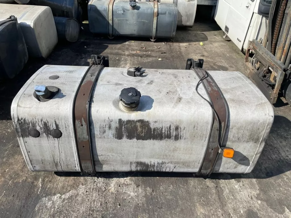 MAN 81.12201-5713 FUEL+ADBLUE TANK 480/75 LITER(160X68X63 CM)
