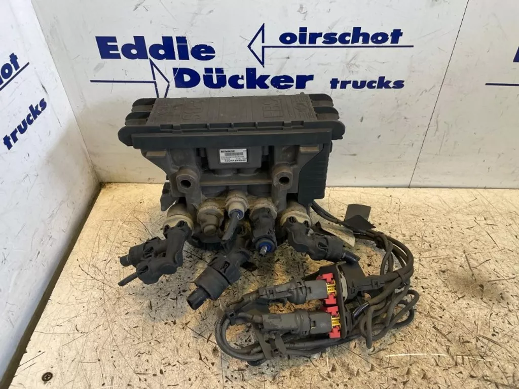 Renault 7422225566 EBS MODULATOR K102266