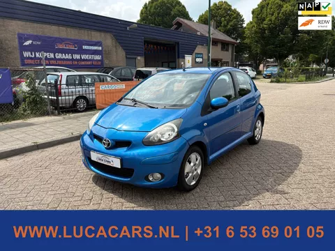 Toyota Aygo 1.0-12V Dynamic Blue AIRCO + ELEKTRISCH PAKKET + NIEUWE APK!