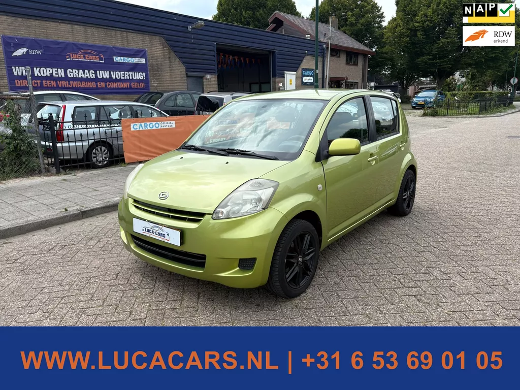 Daihatsu Sirion 2 1.0-12V Premium NIEUWE APK!