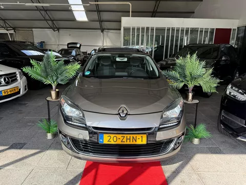 Renault M&eacute;gane Estate 1.2 TCe Bose PANO CAMERA LOW KM! 2012