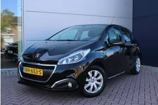 Peugeot 208 1.2 PureTech Blue Lion Airco Navi Carplay Trekhaak 15.402km Dealer onderhouden