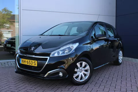 Peugeot 208 1.2 PureTech Blue Lion Airco Navi Carplay Trekhaak 15.402km Dealer onderhouden
