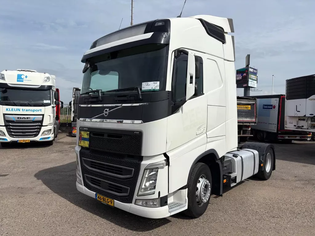 Volvo FH 460 ADR ACC I parc cool / TUV September 2026 / 2x Tank,