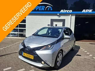 Toyota Aygo 1.0 VVT-i x-play /Camera/carplay/Nieuwe apk bij aflevering