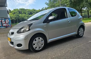 Toyota Aygo 1.0-12V Navigator Automaat ! 1e Eigenaar ! Airco